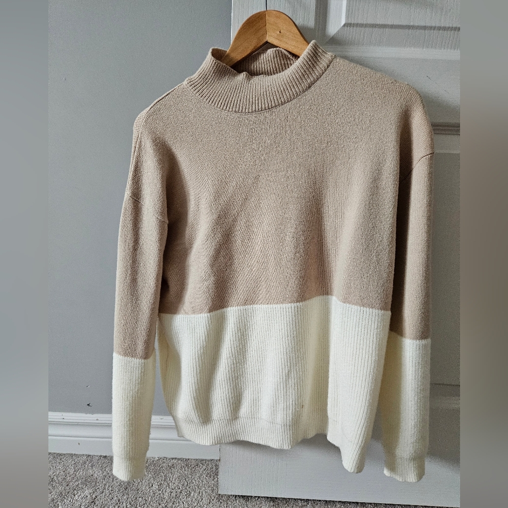 Colourblock Sweater Size M